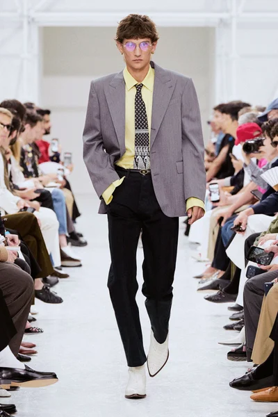 Look 36